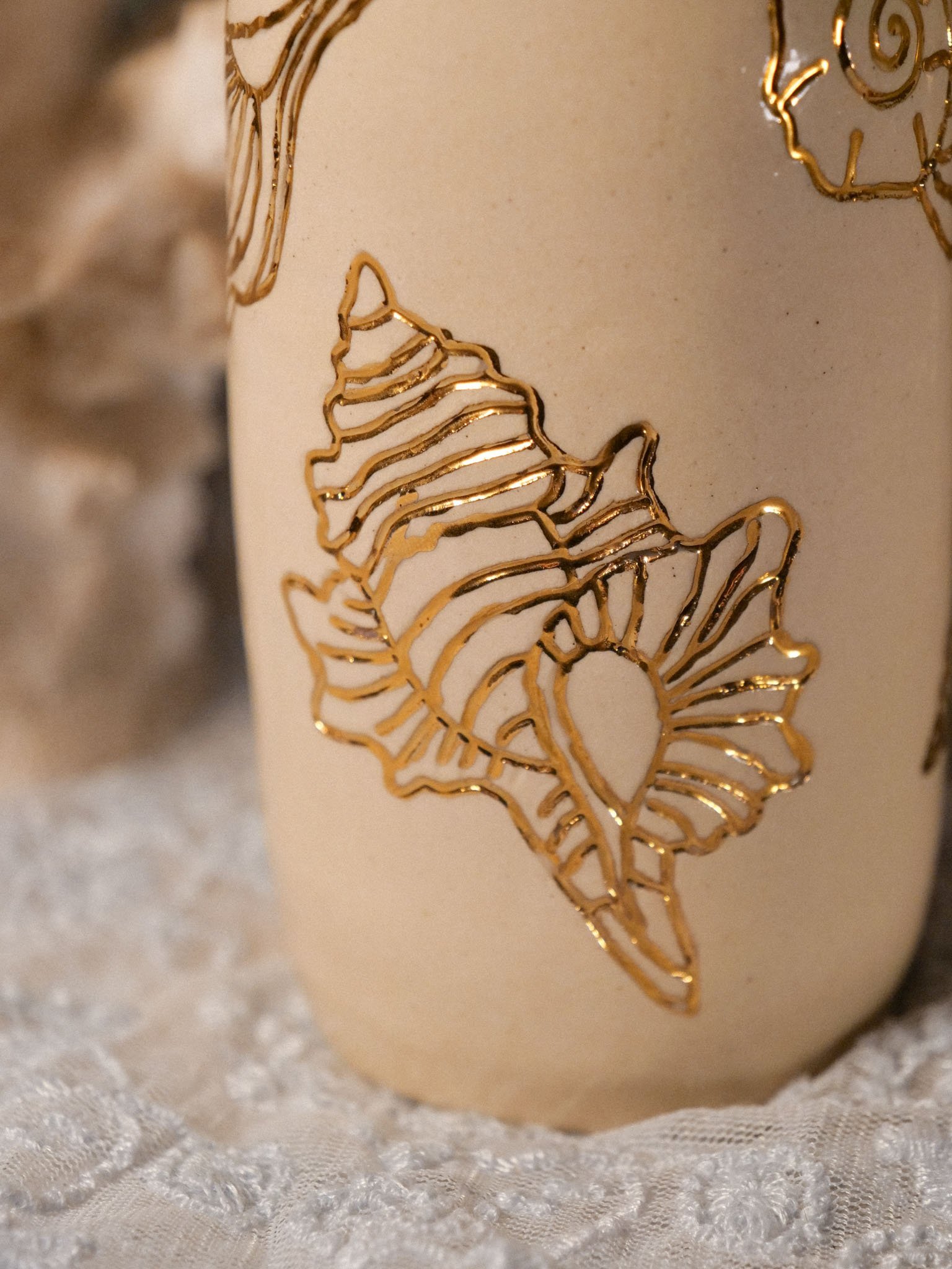 Petit vase golden shell – Image 5